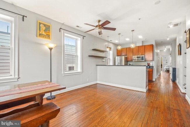 Building Photo - 1543 6th St NW