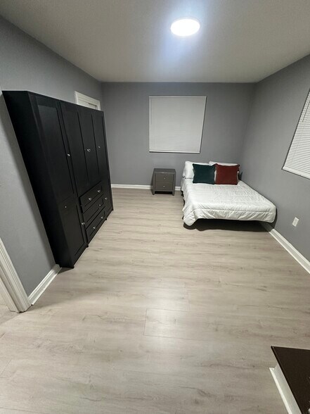 Building Photo - 3150 Belden Cir