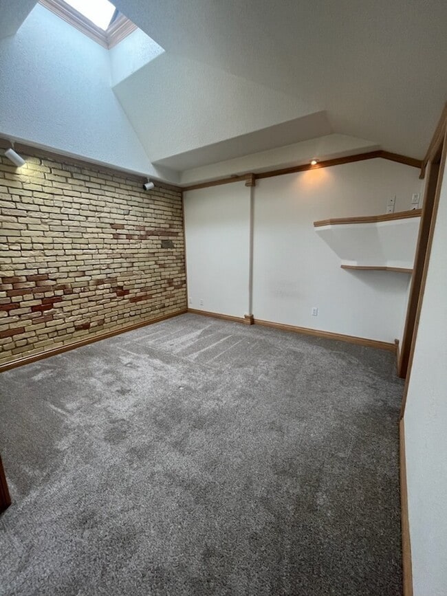 Building Photo - 53 E Main Ave