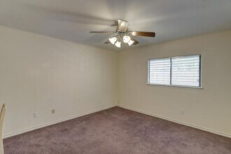 Building Photo - 4321 Holly Ridge Dr