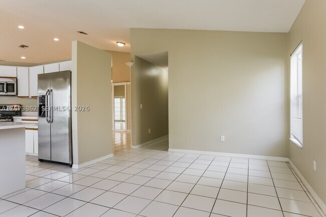 Building Photo - 576 NW 48th Ave