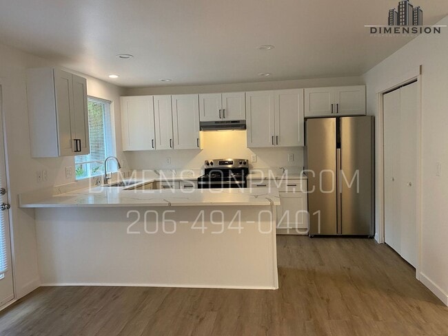 Building Photo - Stylish 4 Bedroom, 2 Bathroom Home with Great Layout