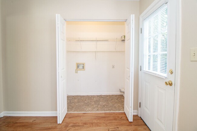 Building Photo - 217 New Gritton Ave