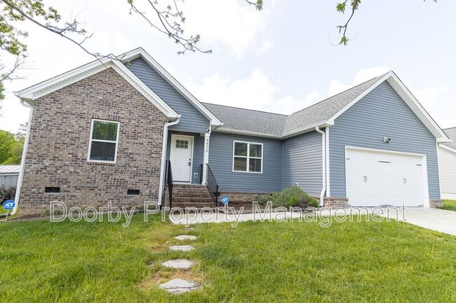 Primary Photo - 4436 Oakwood Dr