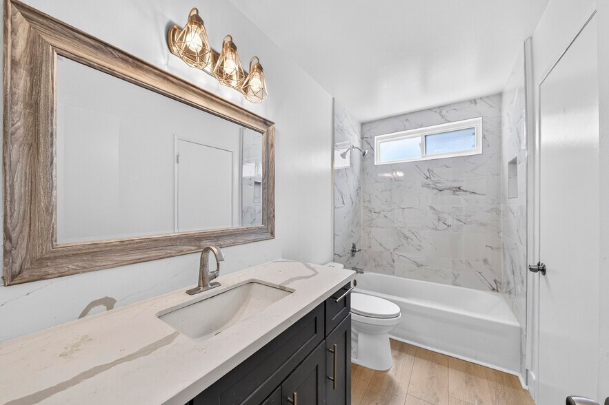Building Photo - 8321 Santa Margarita Ln