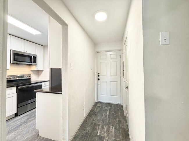 Building Photo - 3635 Garden Brook Dr