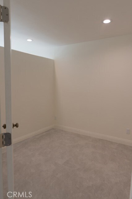 Building Photo - 2613 Strawberry Ln