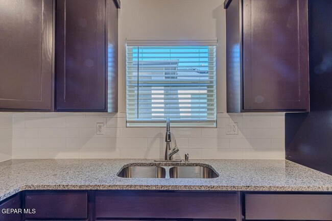 Building Photo - 8912 Norton St