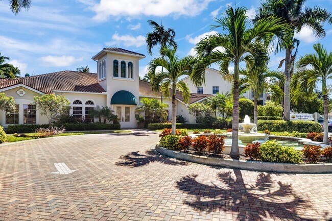 Building Photo - ** ST. CROIX ** 1 BED / 1 BATH - CONDO - GATED COMMUNITY - NORTH NAPLES - ANNUAL RENTAL