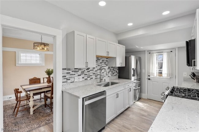 Building Photo - 3451 W 137th St