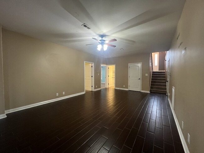Building Photo - 1701 Winterhaven Ct