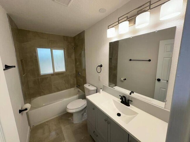 Building Photo - 2111 Mara Ct