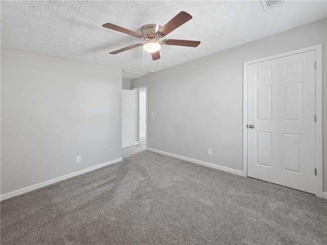 Building Photo - 3355 Tia Trace NW