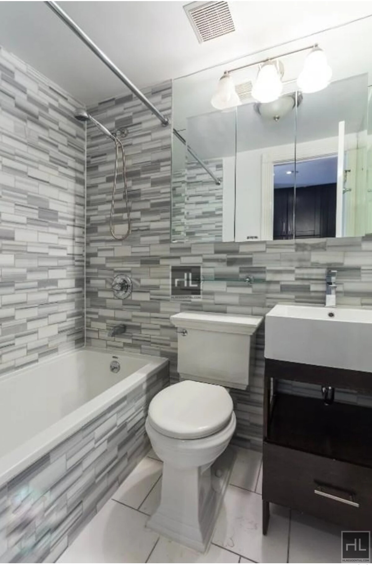 Building Photo - East 7th Street