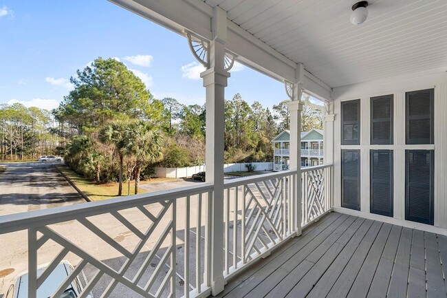 Building Photo - 254 S County Hwy 393