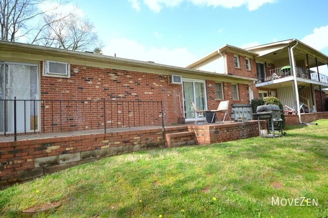 Building Photo - 3416 Craig Ave