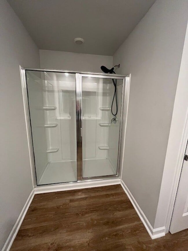 Building Photo - B6760 ( tenant break lease 5/12/26)