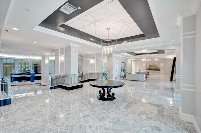 Building Photo - 2501 S Ocean Dr