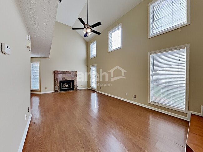 Building Photo - 3271 Avensong Village Cir