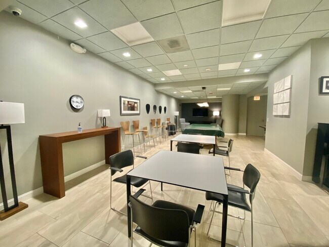 Building Photo - 505 N Lake Shore Dr