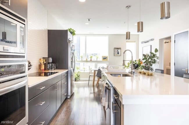 Building Photo - 3 br, 3 bath Townhome - 5743 West 17th Avenue