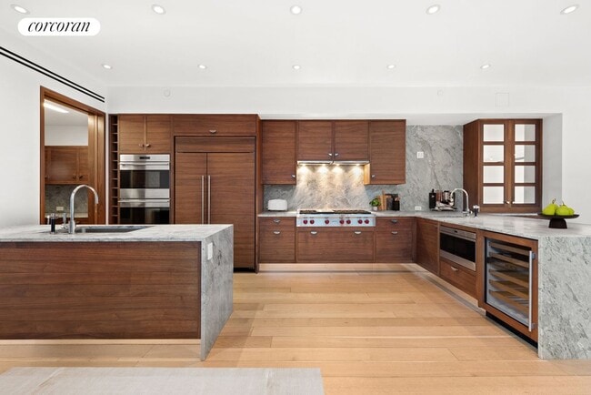 Building Photo - 27 Wooster St