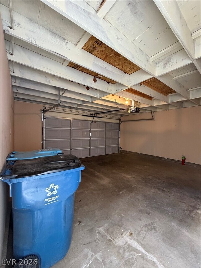 Building Photo - 5947 Via La Contera Dr