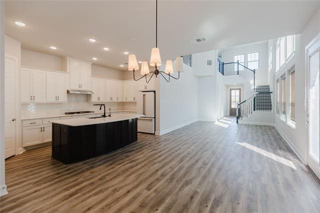Building Photo - 14441 Balmoral Pl