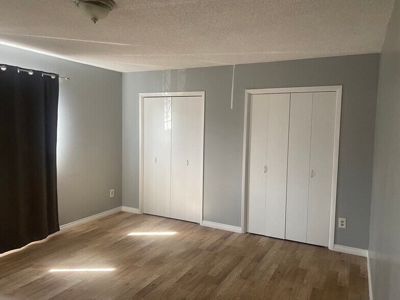 Master Bedroom - 4529 W 173rd St