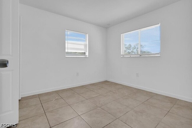 Building Photo - 5534 Seventh Ave