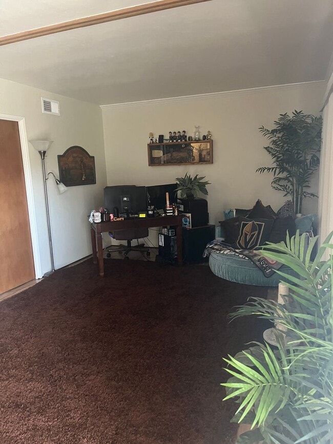 Building Photo - Lovely 2 Bedroom and 2 Bathroom Condo!
