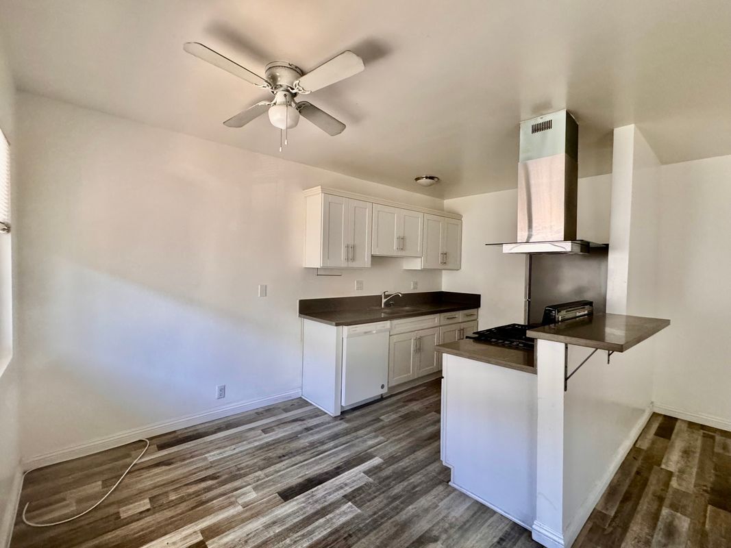 Building Photo - 8231 Tapia Via Dr