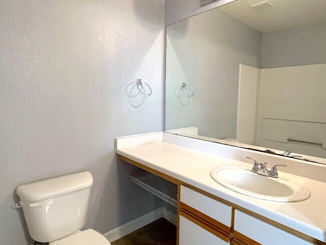 Building Photo - AUGUST 2026 MOVE IN! Spacious 4 Bedroom 4 Bathroom Condo Right on The Bus Route!