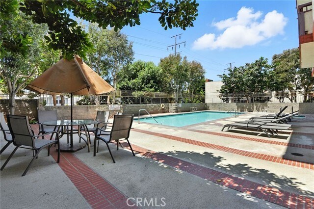 Building Photo - 8828 Pershing Dr