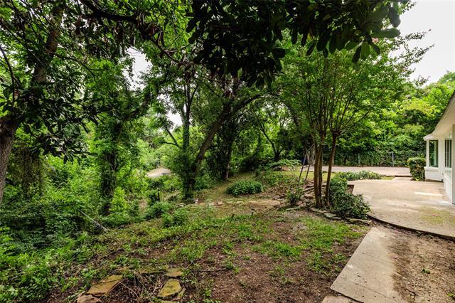 Building Photo - 2849 Reedcroft Dr