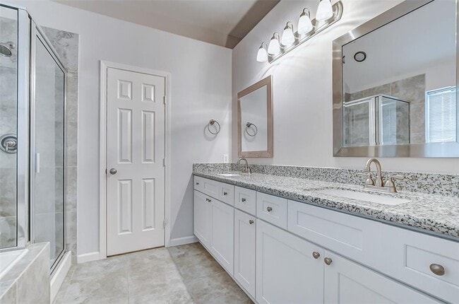 Building Photo - 7039 Clustering Oak Ct