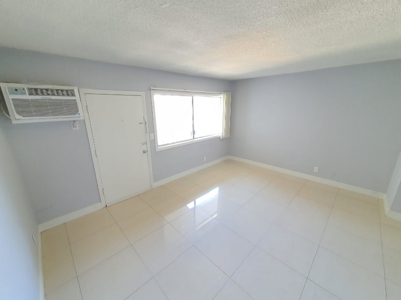 Building Photo - 4660 Kester Ave