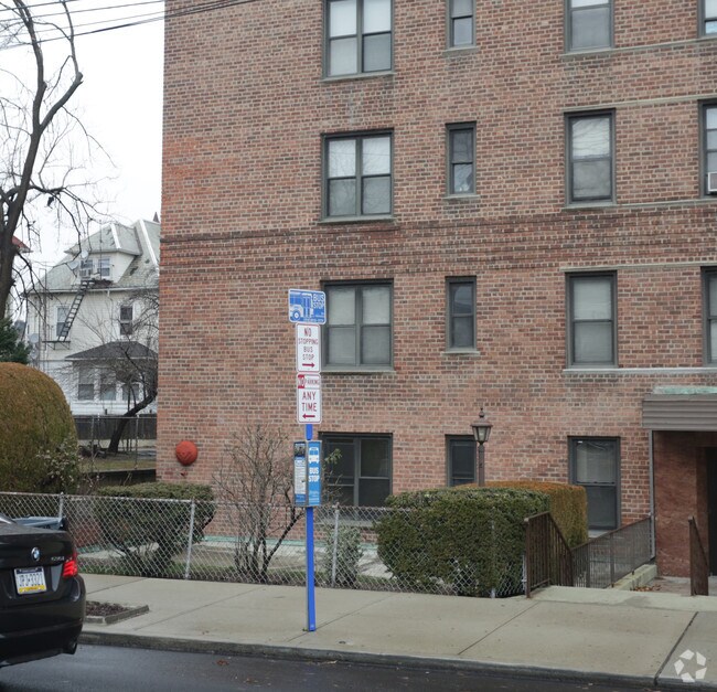 231 E Prospect Ave 231 E Prospect Ave Mount Vernon NY 10550