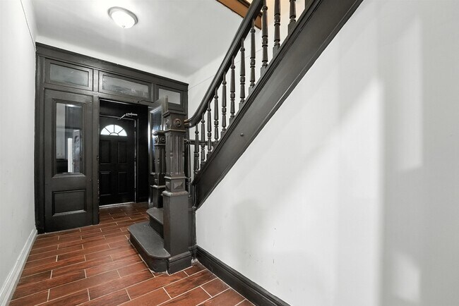 Building Photo - 130 75th St
