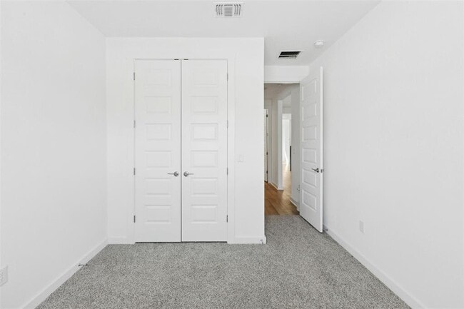 Building Photo - 2124 Ridge Runner Dr