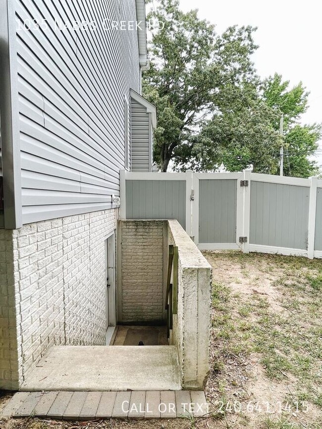 Building Photo - 1035 Nabbs Creek Rd