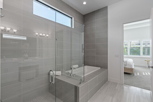 Building Photo - 13710 Artisan Cir