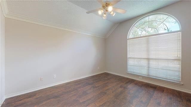 Building Photo - 402 Moss Hill Rd