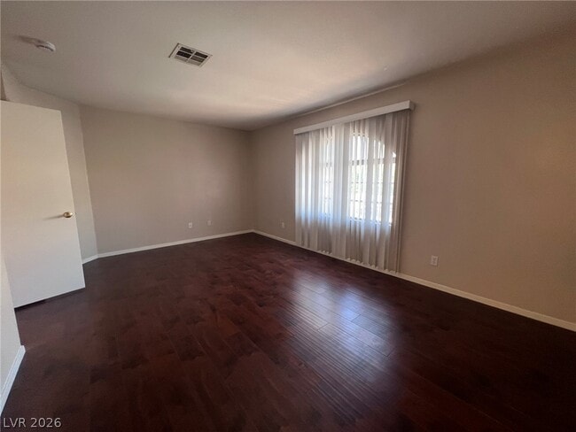 Building Photo - 3440 Middle View Dr