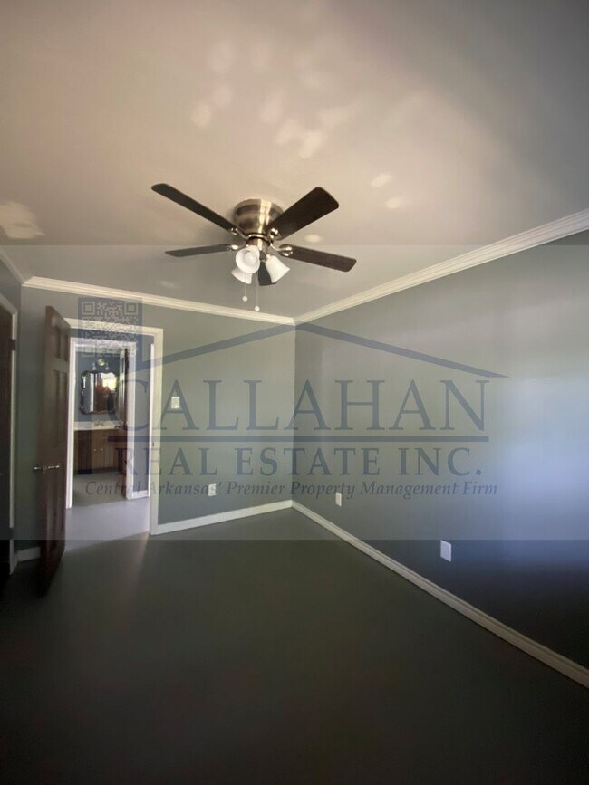 Building Photo - Jacksonville Foxwood Home