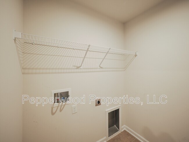 Building Photo - 411 Triple Crown Way