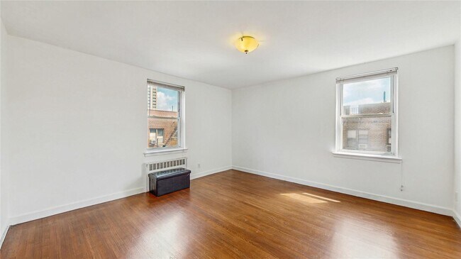 Building Photo - 10255 67th Dr