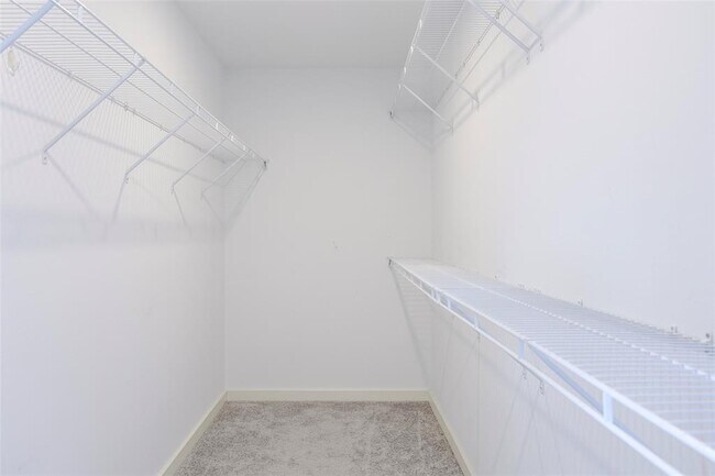 Building Photo - 1303 Arthur St