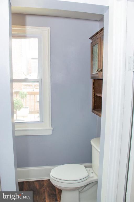 Building Photo - 8 E Henrietta St