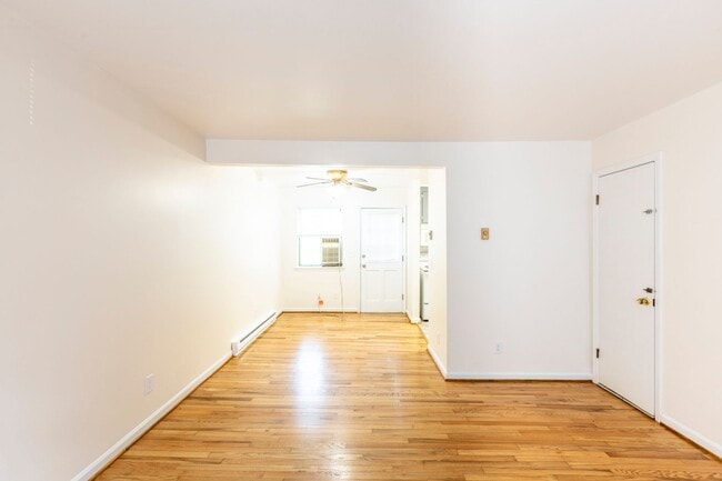 Building Photo - 223 Stribling Ave